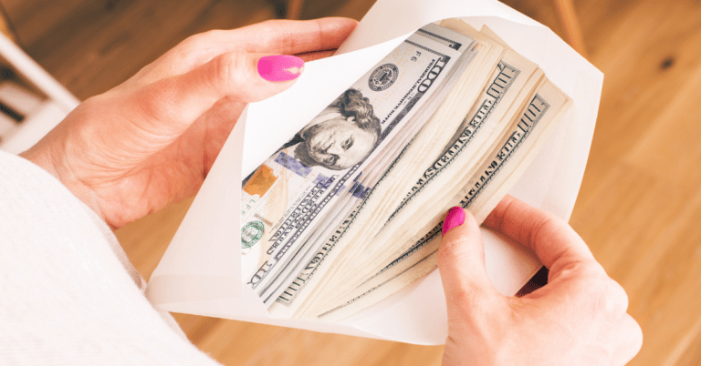 Cash Envelopes: Your Best Solution to Spending Less